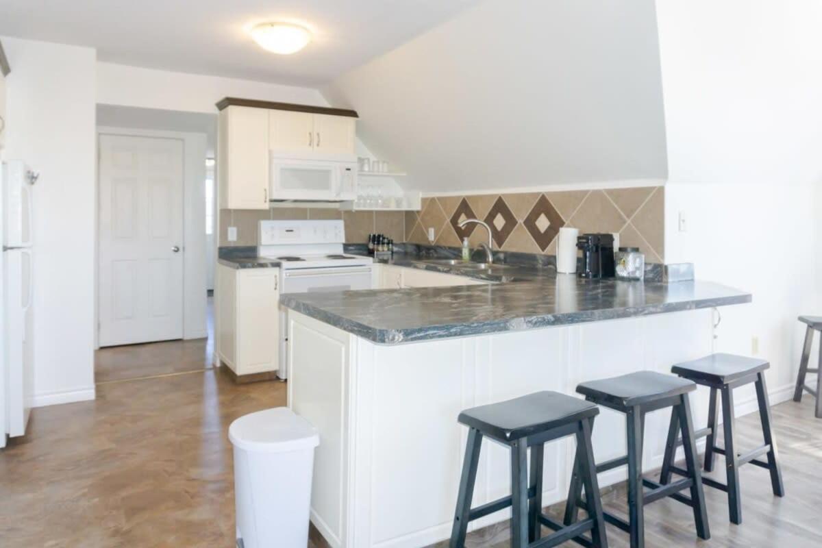 Amazing Location In Saint John 2 Bedroom Modern Parking New Exteriör bild