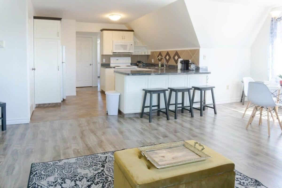 Amazing Location In Saint John 2 Bedroom Modern Parking New Exteriör bild